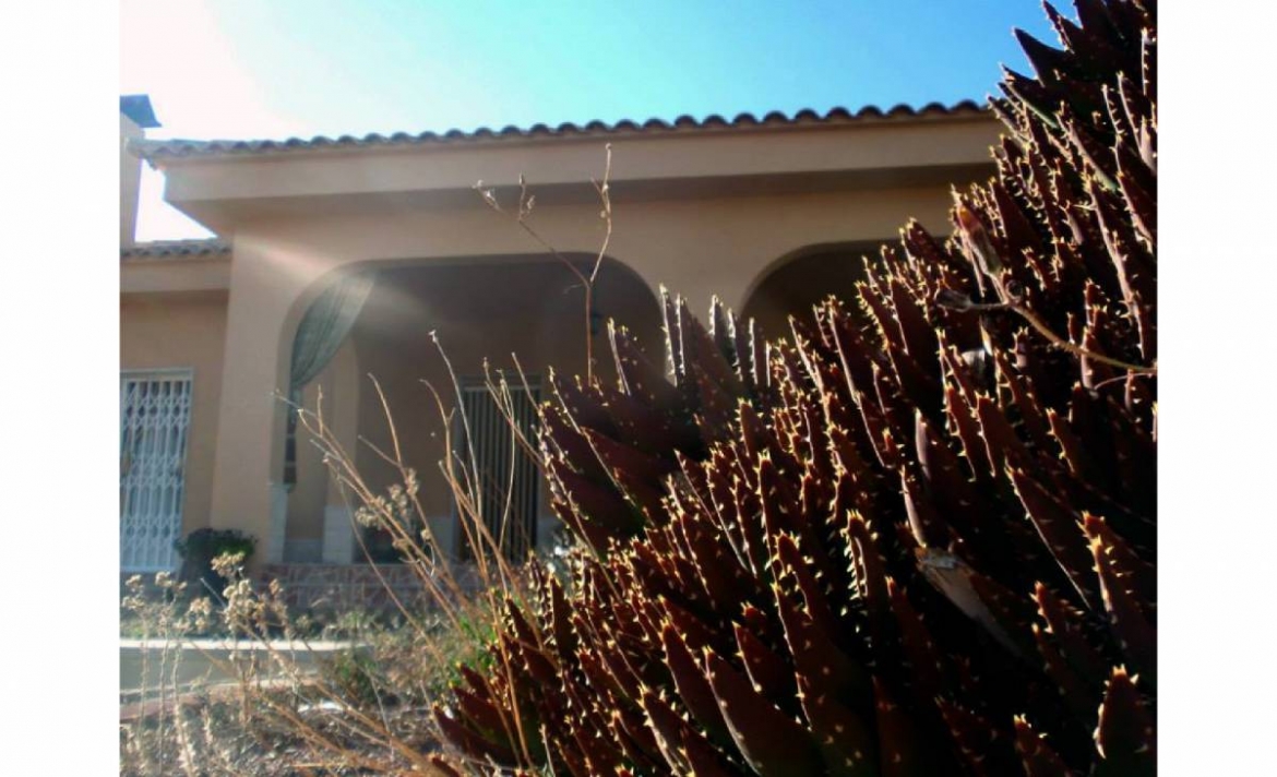 Chalet a la venta en Hondón de las Nieves