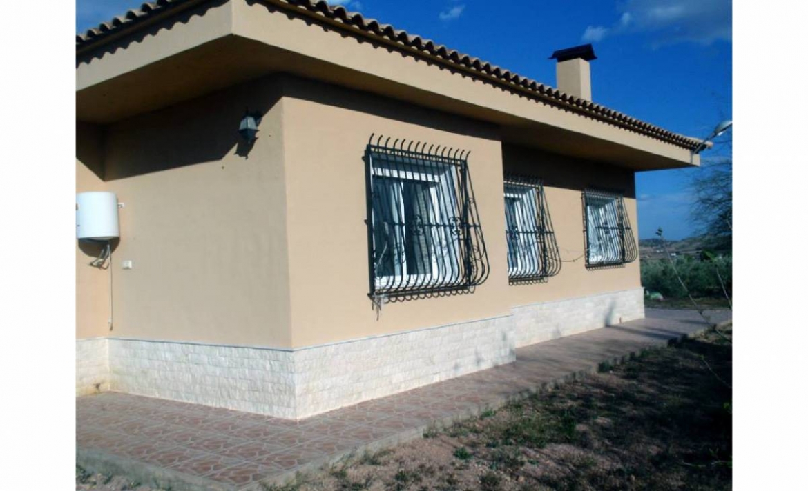 Chalet a la venta en Hondón de las Nieves