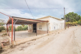 ¡CHALET A LA VENTA EN LA ZONA DE CARRÚS ITV!