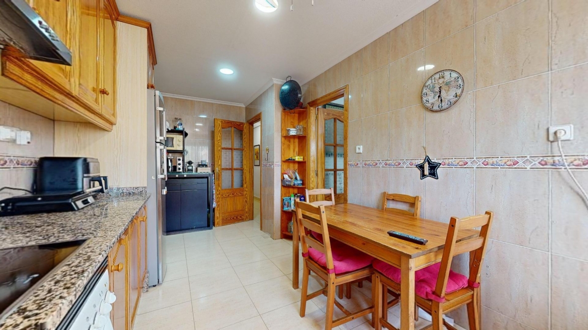 Descubre tu nuevo hogar en Crevillente. Encantador Chalet en la Zona BOCH