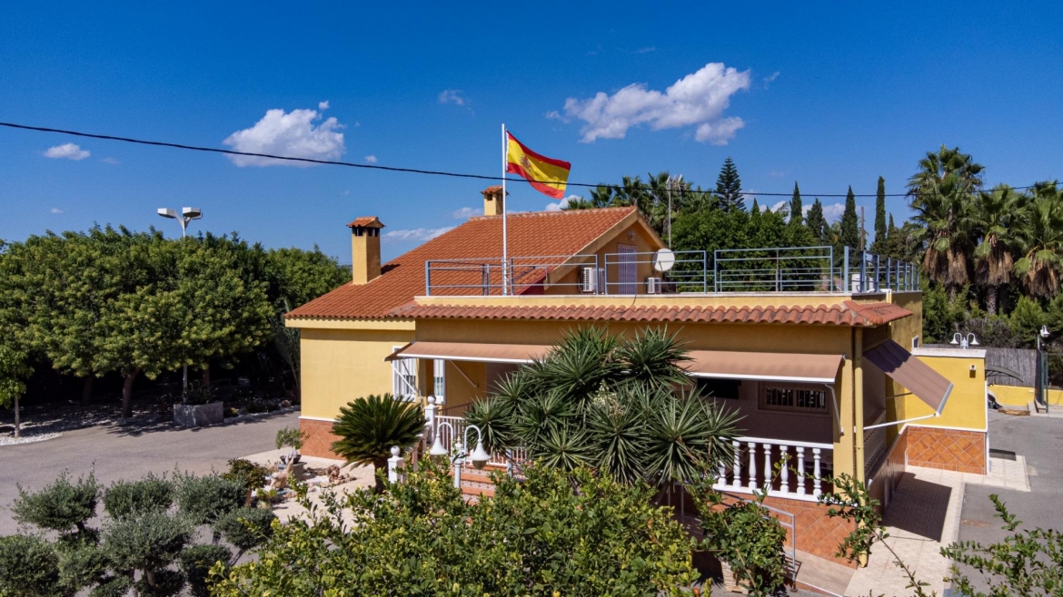 UN CHALET ESPECIAL, DONDE SENTIRTE ÚNICO!!!!