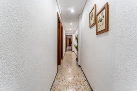 VIVIENDA CON LOCAL COMERCIAL y VADO