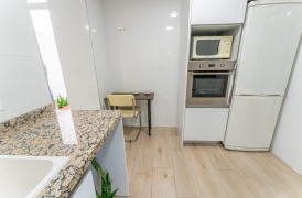 VIVIENDA CON LOCAL COMERCIAL y VADO